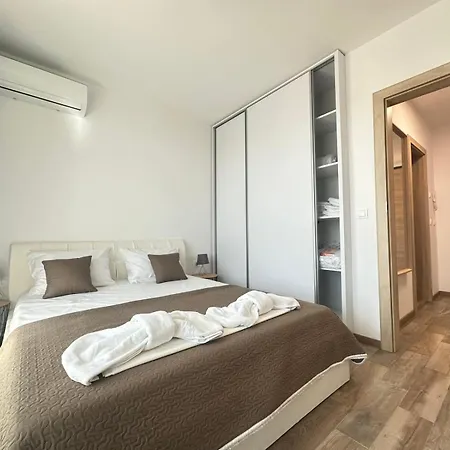 Apartment Azur Premium Saints Constantine and Helena